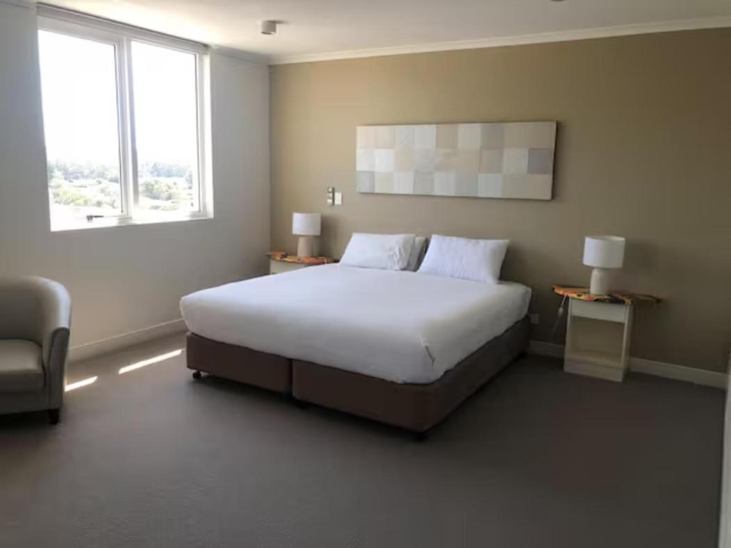 Base Holidays - Ettalong Beach Premium Apartments Kültér fotó