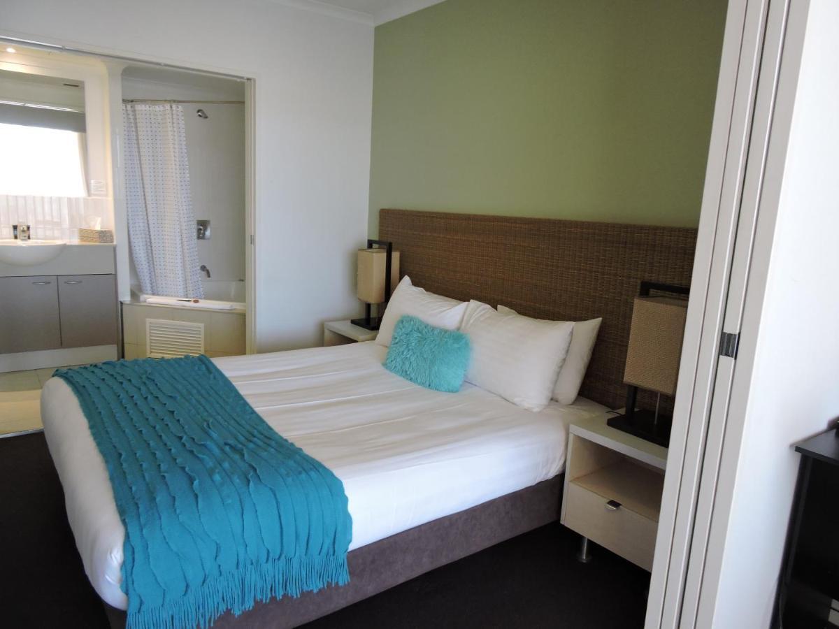 Base Holidays - Ettalong Beach Premium Apartments Kültér fotó